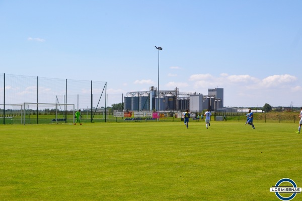 Stadion Czarni Dobrzyca - Dobrzyca