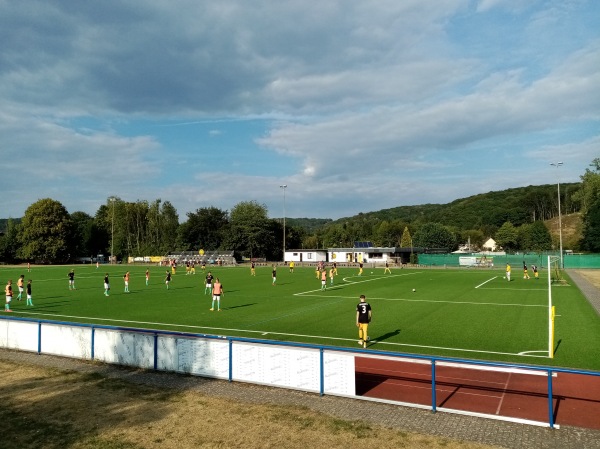 Sportplatz Krebsaueler Straße - Lohmar-Neuhonrath