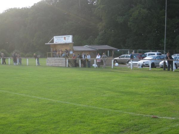 Hans-Werner-Dose-Sportanlagen - Bösdorf-Oberkleveez