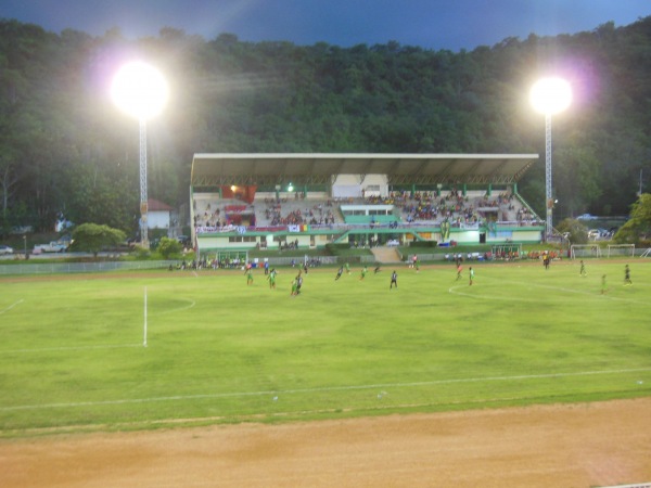Uthai Thani Province Stadium - Uthai Thani