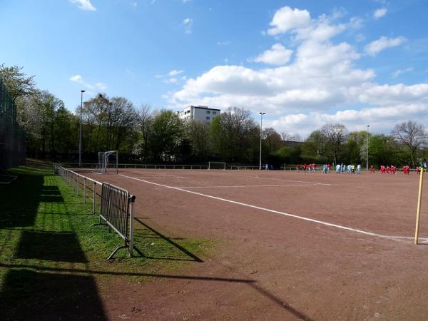 Sportplatz am Vorgebirgspark - Köln-Zollstock