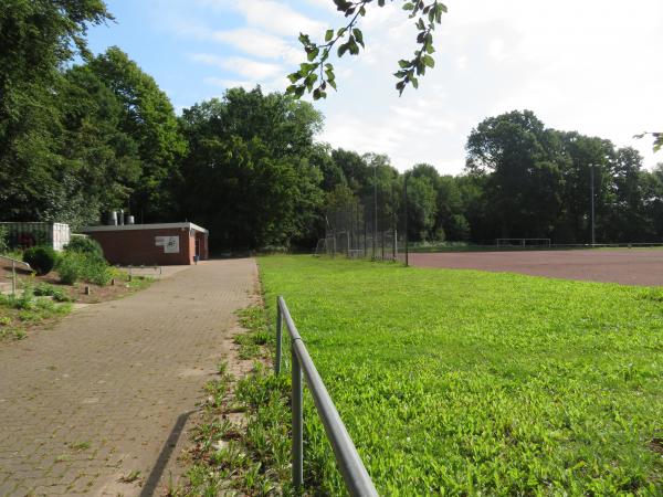 Sportplatz Hummelsbüttel - Hamburg-Hummelsbüttel
