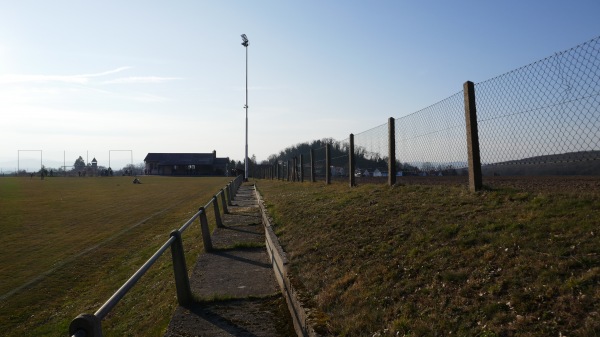 Sportplatz am Weinberg - Wabern-Falkenberg