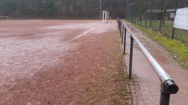 Sportplatz Staelsmühler Straße - Wermelskirchen-Dhünn