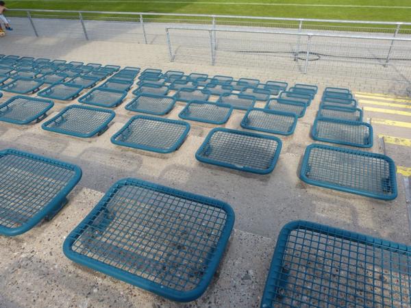 Stadion am Brentanobad - Frankfurt/Main-Rödelheim