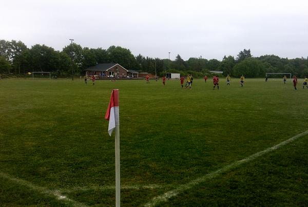 Sportanlage Am Ehrenmal - Jevenstedt-Nienkattbek