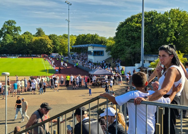 Städtisches Stadion der Bezirkssportanlage Am Bandsbusch - Hilden