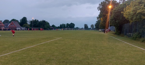 Sportanlage Kirchweg B-Platz - Deinste