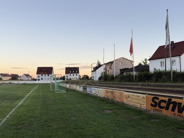 Die Trib&uuml;ne wurde abgerissen.
