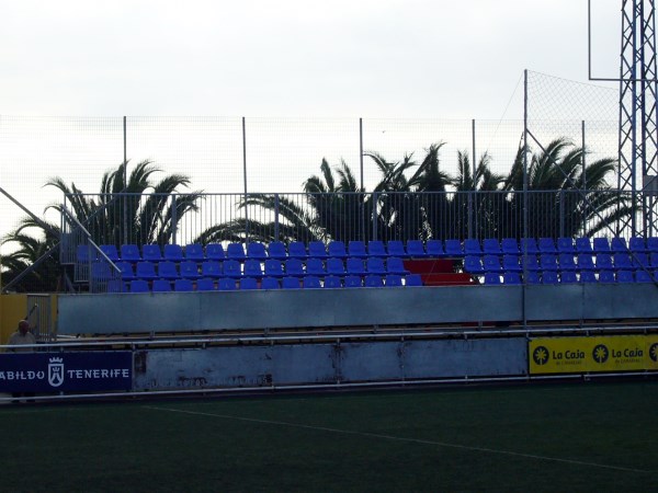 Campo de Fútbol La Palmera - San Isidro, Tenerife, CN