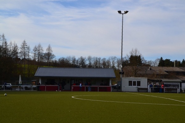 Sportplatz Auf der Emma - Neitersen