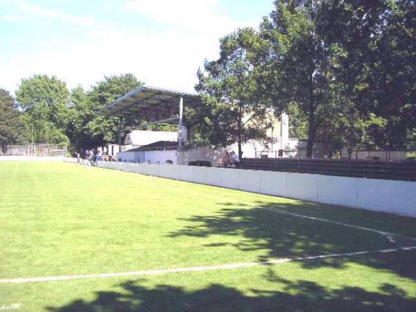 Bezirkssportanlage Warbruckstraße I / MTV-Stadion - Duisburg-Marxloh