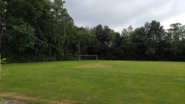 Stadion Auf der Ramhorst B-Platz - Burgwedel-Großburgwedel