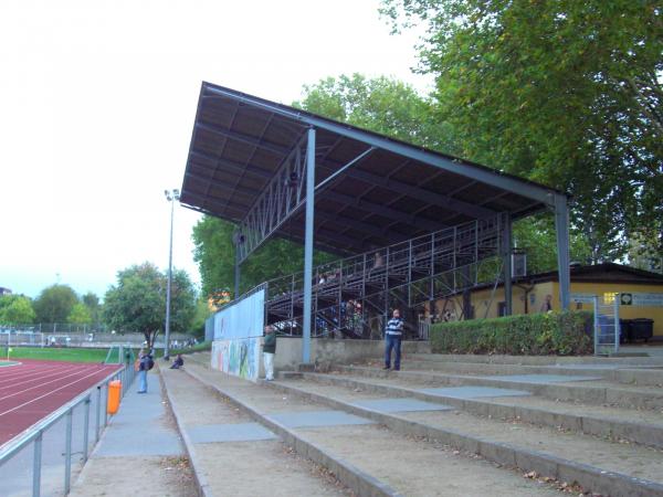 Sportanlage Kleinfeldchen - Wiesbaden-Distrikt Kleinfeldchen