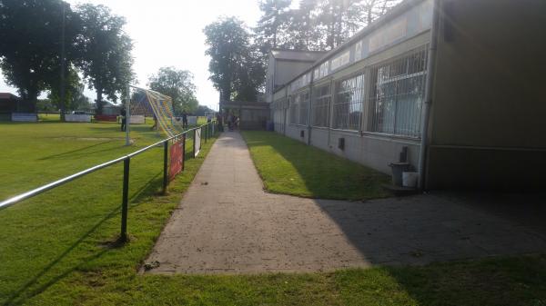 Stadion Beukenhof - Hasselt-Sint-Lambrechts-Herk