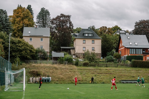 Ernst-Schneller-Stadion - Lauter-Bernsbach