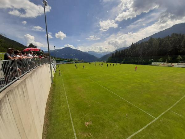 Sportplatz Grins - Grins