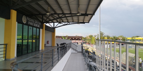 Padang Sintetik Parit Buntar - Parit Buntar 