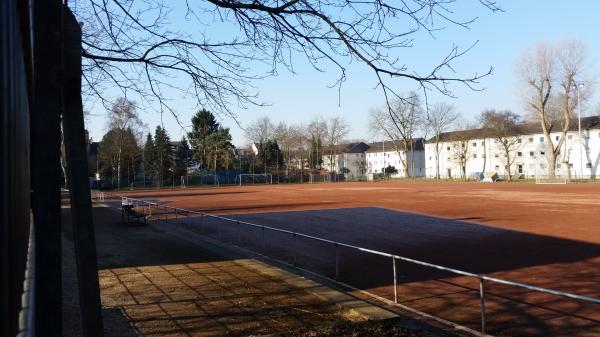 Sportplatz Rixdorfer Straße - Köln-Mülheim