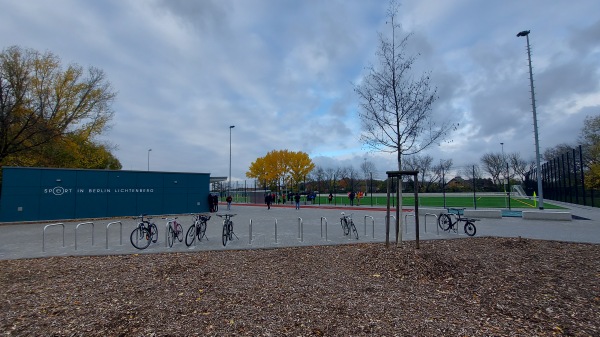 Sportplatz Hohenschönhauser Straße - Berlin-Prenzlauer Berg
