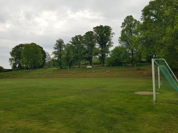 Sportplatz am Lindenberg - Taura