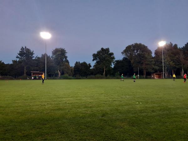 Stadion am Huder Bach B-Platz - Hude (Oldenburg)-Vielstedt