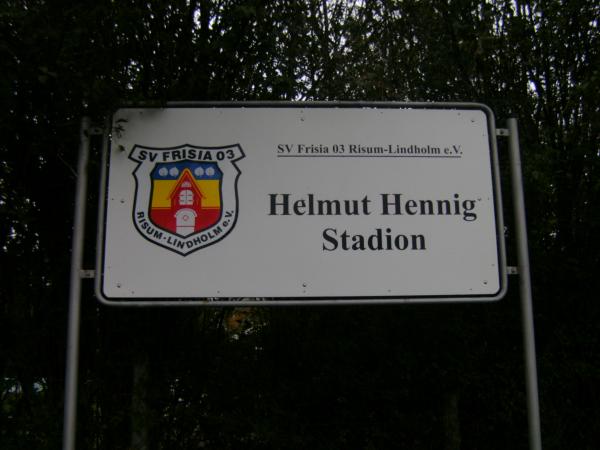 Helmut-Hennig-Stadion - Risum-Lindholm