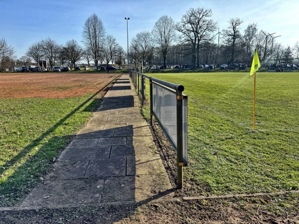 Eichenwaldstadion - Marienmünster-Bredenborn