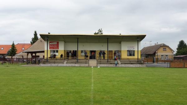 Stadion Sokol Běrunice -  Běrunice 