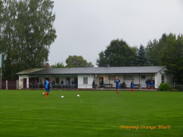 Sportplatz Am Heuerberg - Solms-Oberbiel