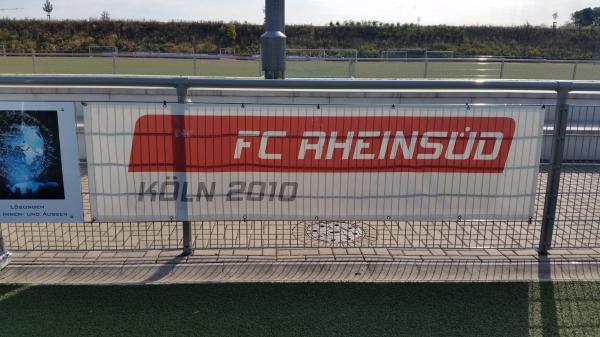 Bezirkssportanlage Sürther Feld Westplatz - Köln-Sürth