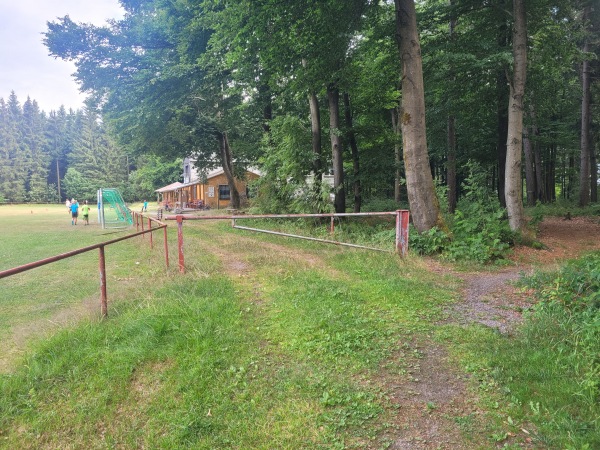 Sportplatz Bahnhofstraße - Großbreitenbach-Neustadt