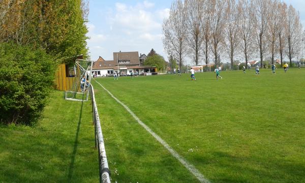 Sportplatz Lindenallee - Harsum-Machtsum