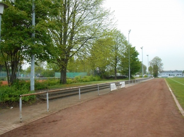 Städtische Sportanlage am Harbigweg - Heidelberg-Kirchheim