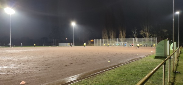 Sportanlage Kurländer Weg B-Platz - Hannover-Ledeburg