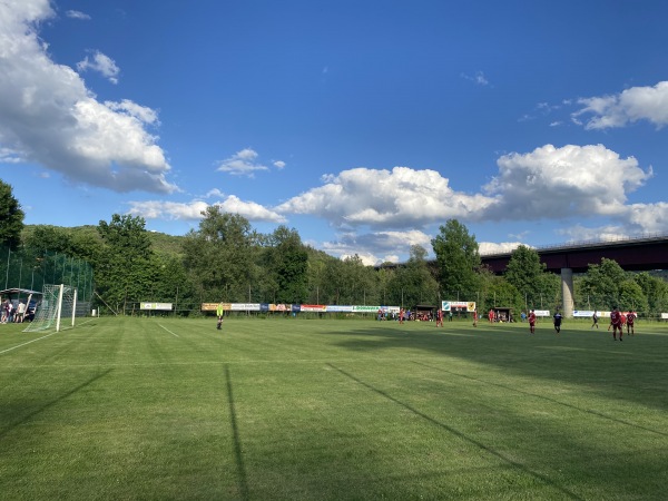 Sportanlage unter der Talbrücke - Pilsach