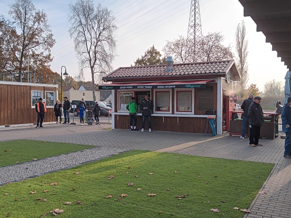 Jahnsportstätte - Ahrensfelde
