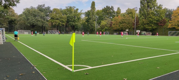 Sportplatz Virchowstraße - Berlin-Friedrichshain