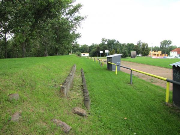 Sportplatz am See - Braunsbedra-Großkayna