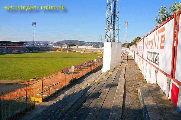 Estádio do Clube Desportivo das Aves - Vila das Aves