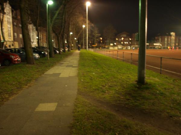 Sportplatz am John-Lennon-Platz - Oberhausen/Rheinland-Alt Oberhausen