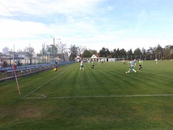 Stadion Szkolne w Luboniu - Luboń