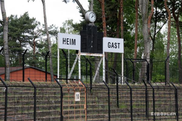 Stadion der Hüttenwerker auf den Sportanlagen Waldstraße - Eisenhüttenstadt