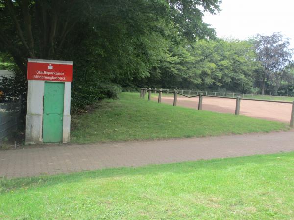 Bezirkssportanlage Wickrath - Mönchengladbach-Wickrath