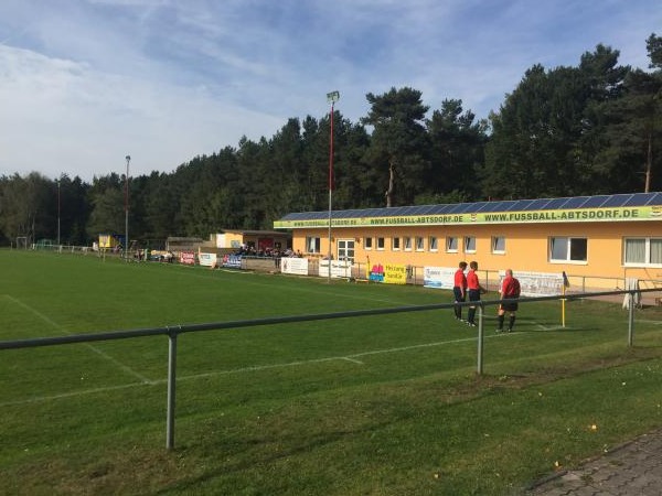 Sportplatz Am Hang - Lutherstadt Wittenberg-Abtsdorf