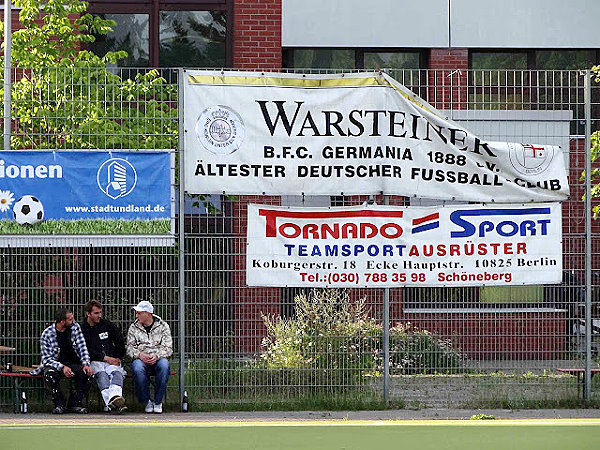 Paul-Jestram-Sportanlage - Berlin-Tempelhof