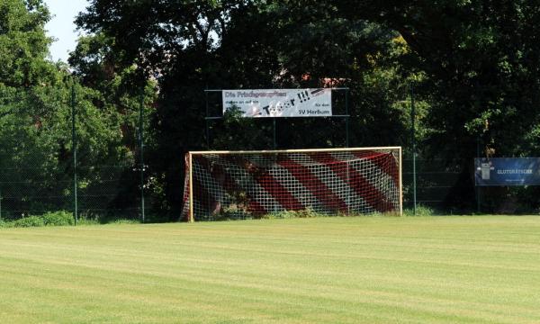 Sportplatz Am Turm - Lähden-Herßum