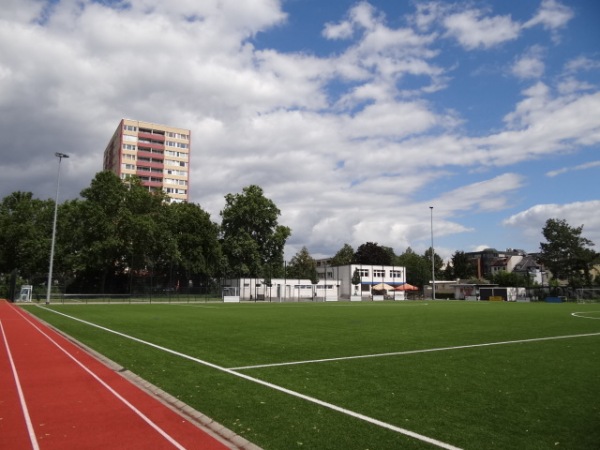 Sportplatz Friedrich-Karl-Straße - Köln-Nippes