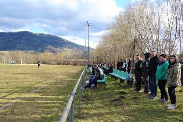 Sportplatz Lebing - Floing