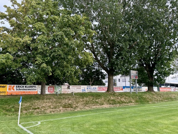 Sportgelände Jahnstraße - Nandlstadt-Kronwinkl